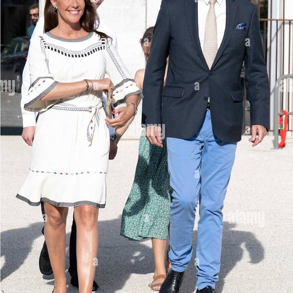 NWT Ba&Sh Plaza Embroidered Dress “sz 2” - Picture 4 of 8